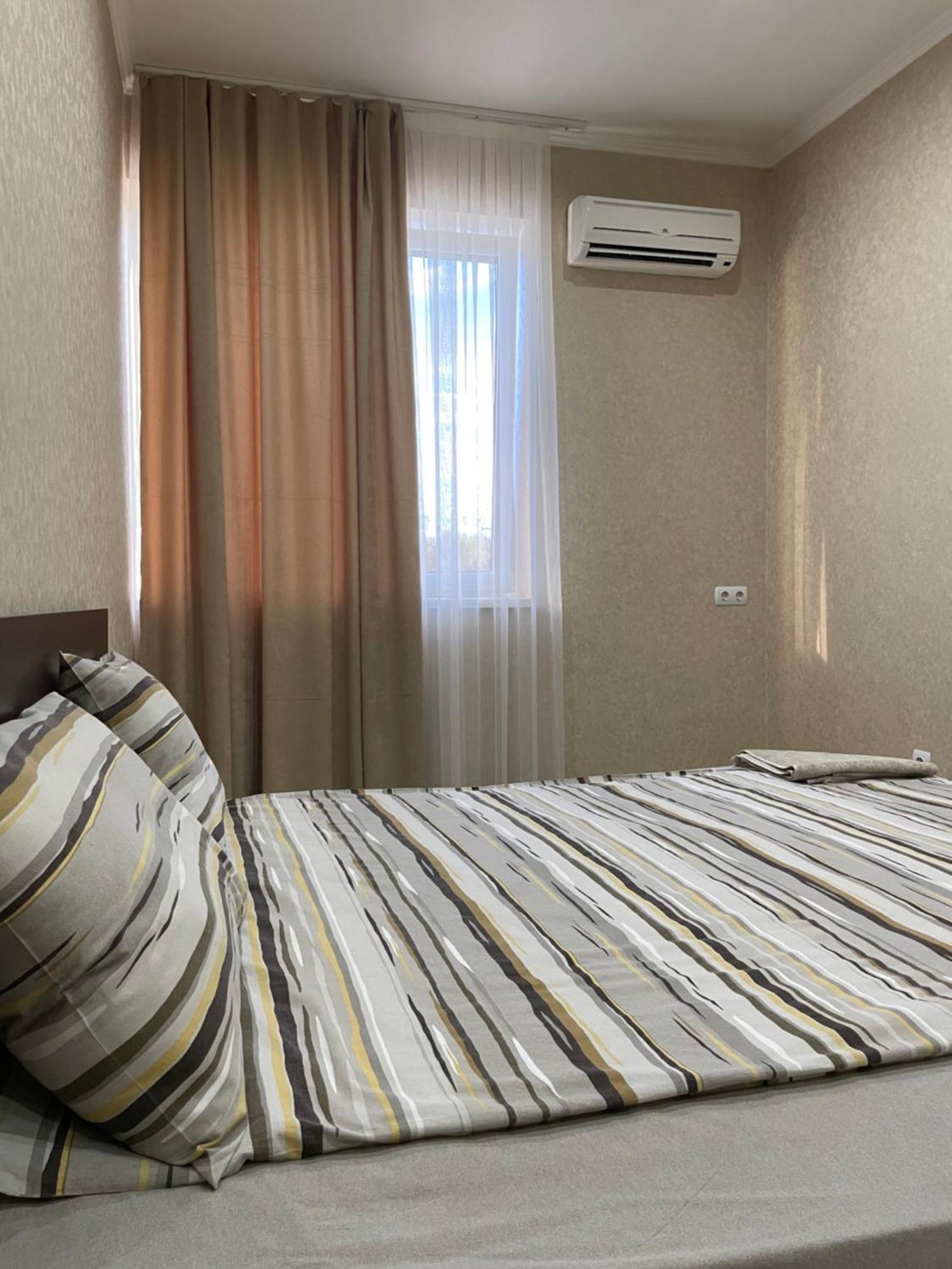 Mini Hotel Leon Lalovo Esterno foto