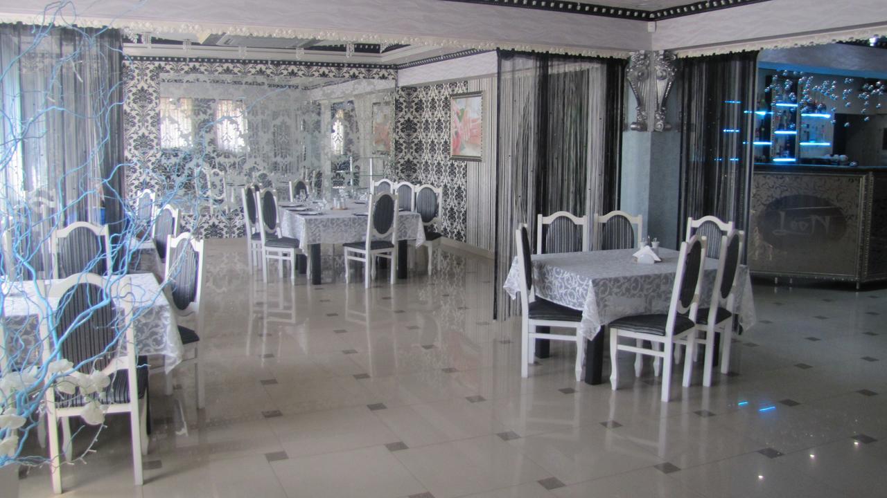 Mini Hotel Leon Lalovo Esterno foto