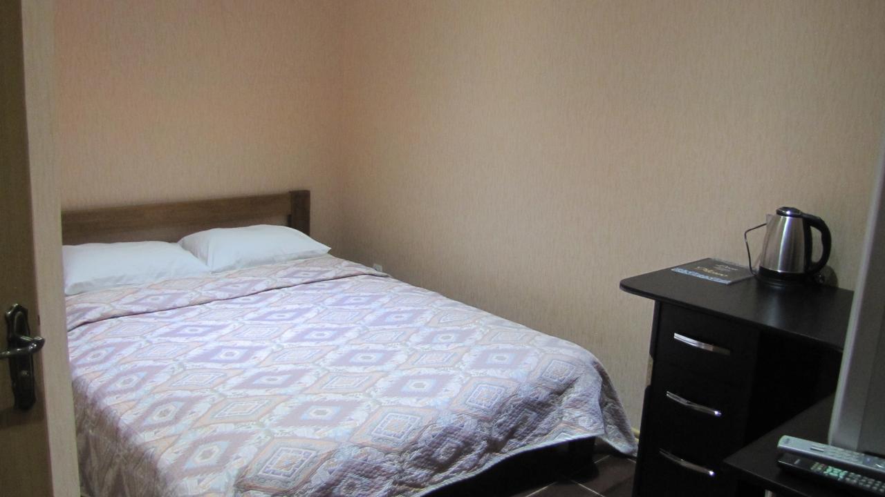 Mini Hotel Leon Lalovo Esterno foto